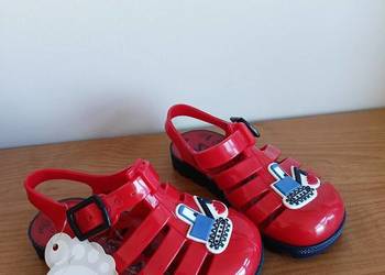 Czerwone sandały żelowe George – r. 24