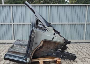 MERCEDES VITO W447 ĆWIARTKA PRAWY PRZÓD 831