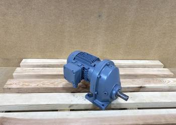 motoreduktor / przekładnia 0,12kW 297obr. 3fazowy