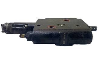 ROZDZIELACZ HYDRAULICZNY / SEKCJA - 87328572, 0521610066, R917010120