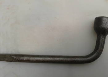 Fiat 125p oryginalny klucz do kolFiat 125p, 131P, 132p