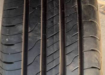 Sprzedam oponę pojedyńke marki Goodyear efficiengrip performance 2