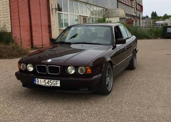 BMW E34  3.0