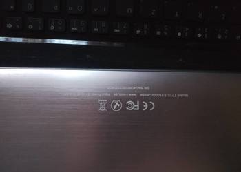 Tablet I-ONIK 10.1" z klawiatura uszkodzony