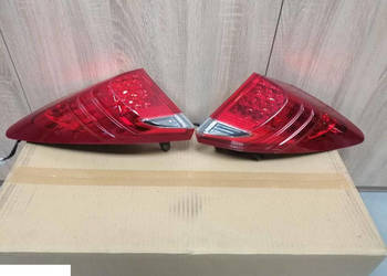 Honda Civic IX HB Lampa tył prawa lewa