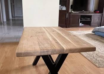 Dębowy stolik kawowy