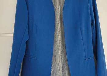 Piękna włoska damska marynarka w kolorze niebieskim, rozmiar 38 M