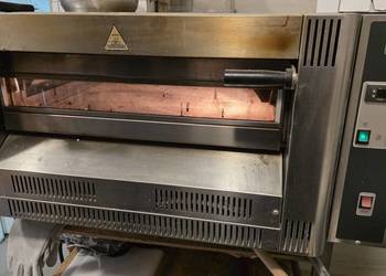 wyposażenie pizzerii lokalu  sprzedam Piec do pizzy Cuppone gazowy itp