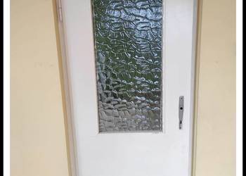 Drzwi wewnętrzne PRL z przeszkleniem 80 cm różne