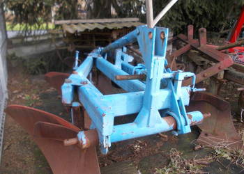 pług zagonowy 4 skibowy