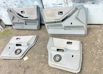 Audi 80 B4 80B4 BOCZKI DRZWI + SIWA SZARA  konsola kokpit deska rozdzielcza