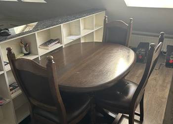 Dębowy ciężki stół 130x100 z 4 krzesłami