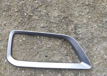 Hyundai Kona kratka ramka prawa 86564-J9000