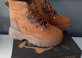 Trapery damskie Dark Seer 36