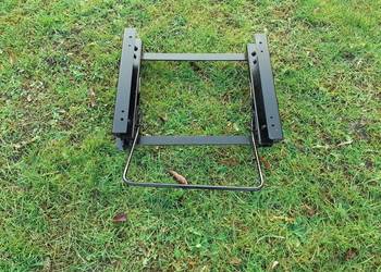 Peugeot Partner Citroen Berlingo konsola Recaro stelaż podstawa fotela