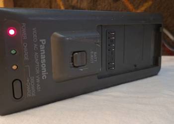 Oryginalna Ładowarka do kamer. Panasonic VW-AS1. Sprawna