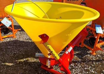 Rozsiewacz nawozu lejek Jarmet JP400 plastikowy Strumyk Kos