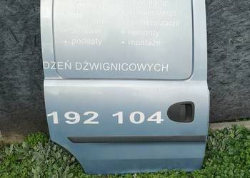 Opel Combo C -prawe drzwi przesuwne-uzbrojone.