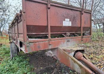 Rozrzutnik obornika jednoosiowy rosyjski