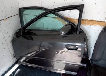Audi A3 8P - drzwi przednie LZ7L  hatchback trzy drzwi cena za komplet