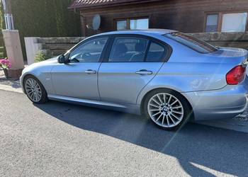 Bmw serii 3 e90 z 2010 rok 2.0 diesel 177