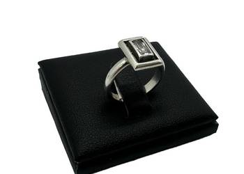 Srebrny pierścionek próby 925 - 3,52g Rozmiar 10