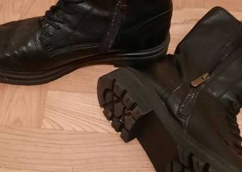 Buty zimowe wiązane i na zamek