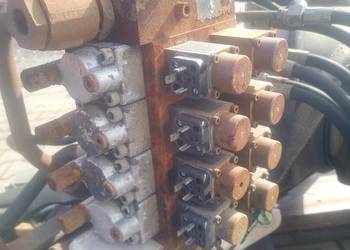 Rozdzielacz hydrauliczny do żurawia 4f HIAB HAIB 070