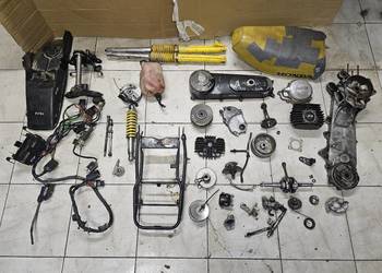 Honda PX 50 części px50 lagi wał amor bagażnik pxr 50 sprzęgło pxr50 oś
