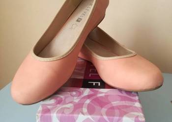 Damskie buty brzoskwiniowe 38