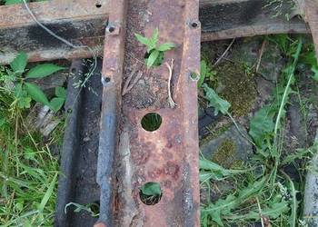 Gaz 69 belka pod reduktor
