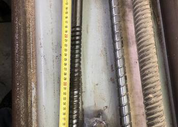 Śruba kulowa skok 10mm fi 25mm długość robocza 230mm z nakrętka i mocowanie