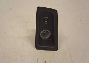BMW E90 E87 E60 gniazdo AUX  6930561