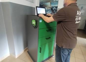 Szafka - regał -stolik pod Kts i Fsa Bosch,Autel,Texa