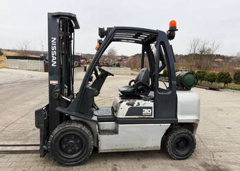 wózek widłowy NISSAN FG30 LPG 3000kg Triplex 4.75m pozycjoner 6100mtg