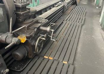 Tokarka uiwersalna TRA-9 Poręba-16m