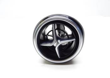 KRATKA NAWIEWU DESKI KONSOLI PRZÓD BOCZNA A2468300454 MERCEDES W246 B-KLASA