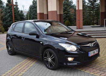 HYUNDAI i30*1.4 Benzyna * 100%Bezwypadkowy * Okazja Rok Grudzień 2011