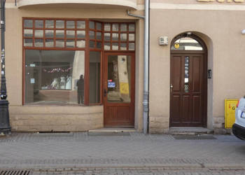 Do wynajęcia lokal użytkowy - 27m2 lub 73m2 (po połączeniu)