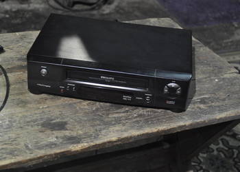 Magnetowid Philips VR 485 VIDEO VHS Pilot Zestaw