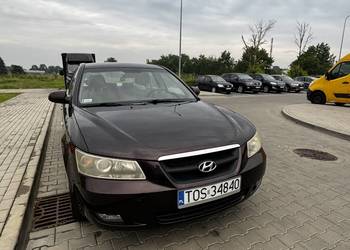 Hyundai Sonata NF 2006r. 2,4 b+g