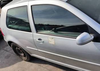DRZWI PRAWE PRZÓD VOLKSWAGEN GOLF IV LA7W