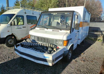 tankowozy Mercedes 308D
