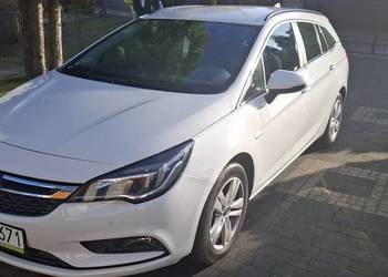 Opel Astra NJoy kombi 2017 prywatny