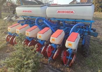 Siewnik monosem ng 6 sekcyjny do siania w zestawie z broną wirnikową