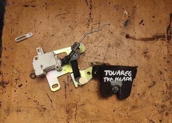 VW Touareg I zamek siłownik klapy tył