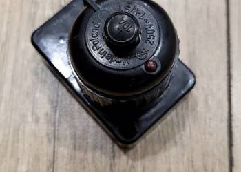 BEZPIECZNIK AUTOMATYCZNY 10 A PREDOM SPRAWNY VINTAGE Z PRL