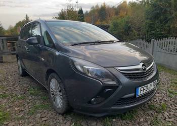 OPEL ZAFIRA C TOURER 2016 R 1.4 T Benz 140 Navigacja Klimatyzacja 7 osobowa