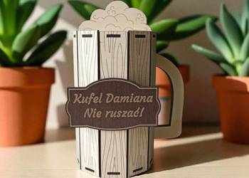 Drewniany Grawerowany Kufel Pudełko