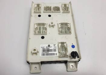 Dodge Challenger 15- SKRZYNKA BEZPIECZNIKÓW BSI